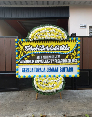 Papan Bunga Duka di Way Tataan