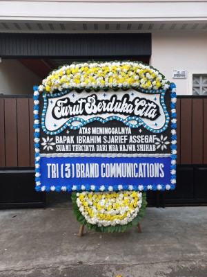 Papan Bunga Duka di Way Tataan